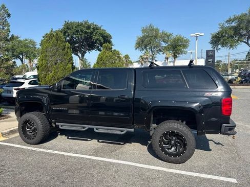 Used 2017 Chevrolet Silverado 1500 LT w/ All Star Edition AWD/4WD image 8