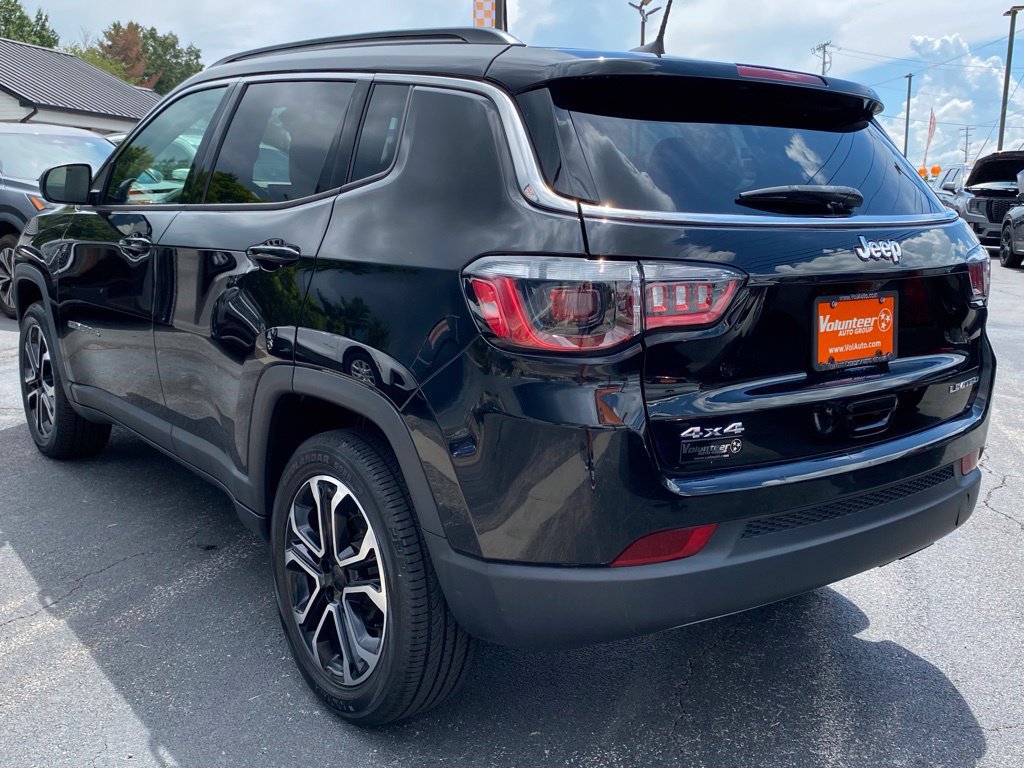 Used 2022 Jeep Compass Limited AWD/4WD image 8