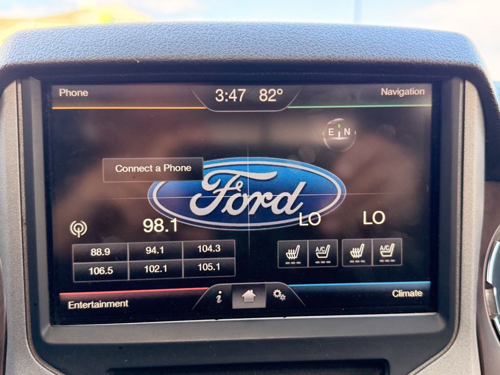 Used 2016 Ford F250 Lariat w/ Lariat Ultimate Package AWD/4WD image 44
