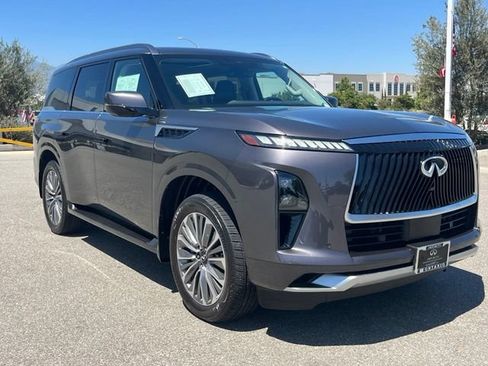 Certified 2026 INFINITI QX80 Luxe w/ Cargo Package RWD image 7