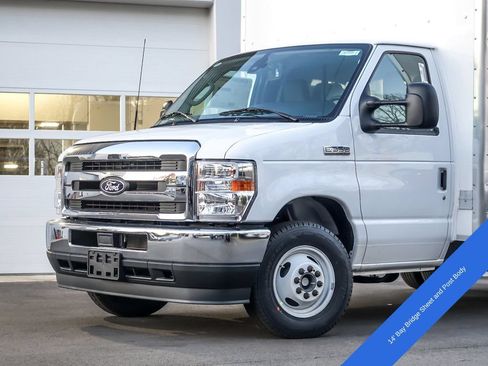 New 2027 Ford E-350 and Econoline 350 Super Duty w/ Power Equipment Group RWD image 3