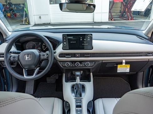 New 2026 Honda HR-V EX-L image 17