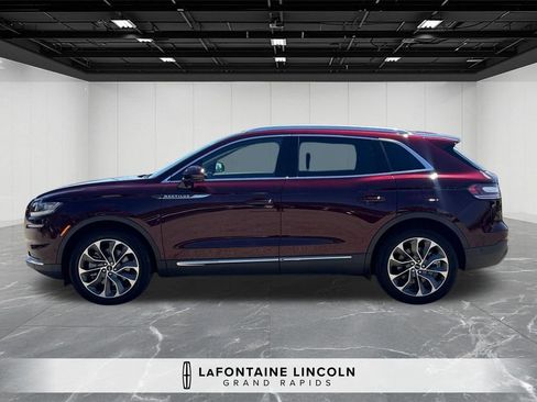 Used 2023 Lincoln Nautilus Reserve w/ Equipment Group 201A AWD/4WD image 2