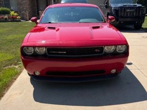 Used 2013 Dodge Challenger R/T Plus RWD image 2
