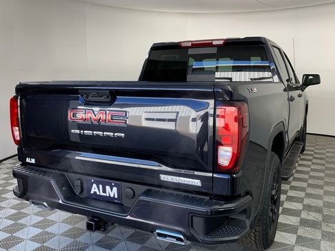 New 2026 GMC Sierra 1500 Elevation image 8