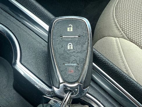 Used 2023 Chevrolet Traverse LS w/ Safety Package image 45