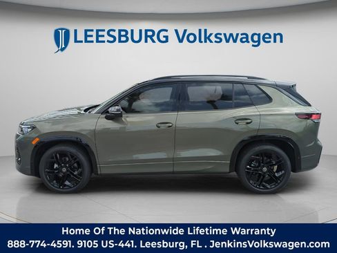 New 2026 Volkswagen Tiguan SE R-Line FWD image 11