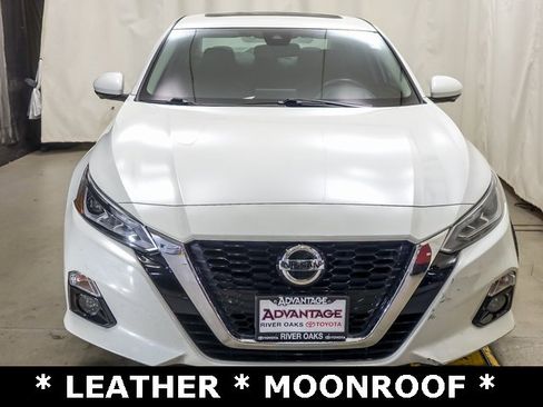 Used 2021 Nissan Altima 2.5 Platinum image 3