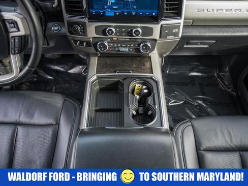 Certified 2022 Ford F250 Lariat w/ Lariat Ultimate Package image 33