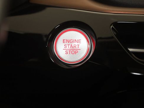 Used 2023 Acura MDX SH-AWD w/ Technology Package image 31