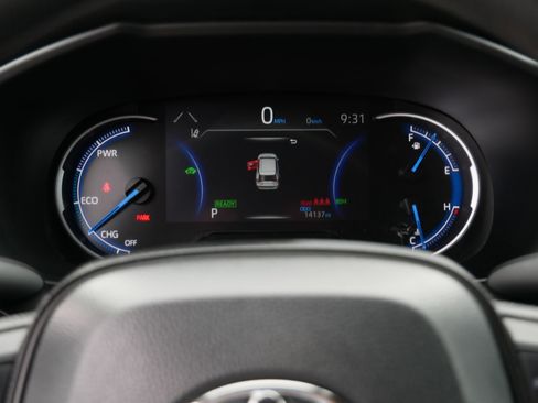 Certified 2024 Toyota RAV4 LE image 21