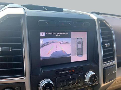 Used 2019 Ford F150 Lariat w/ Equipment Group 502A Luxury RWD image 27