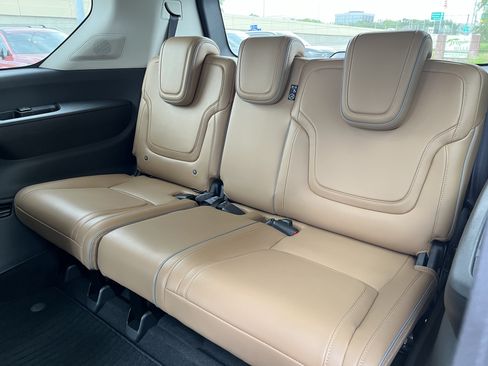 Certified 2026 INFINITI QX80 Luxe w/ Cargo Package AWD/4WD image 18