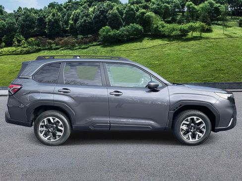 New 2026 Subaru Forester Premium w/ Premium/Limited Package image 6