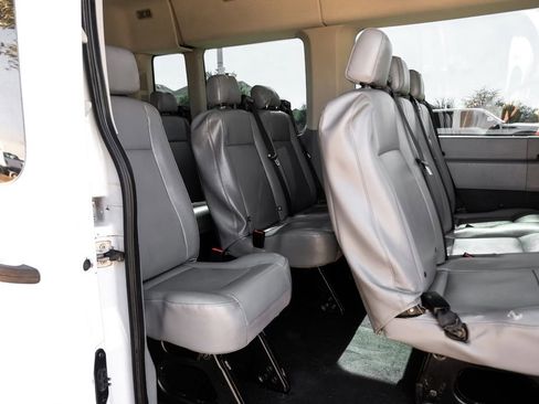 Used 2017 Ford Transit 350 XL image 32