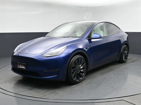 Used 2022 Tesla Model Y Performance AWD/4WD image 1