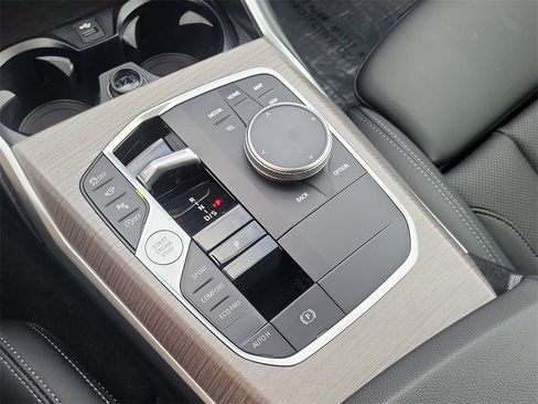 Certified 2025 BMW 430i xDrive w/ Premium Package image 32