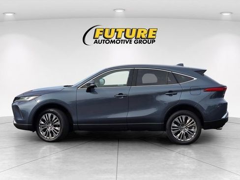 Certified 2023 Toyota Venza XLE AWD/4WD image 9