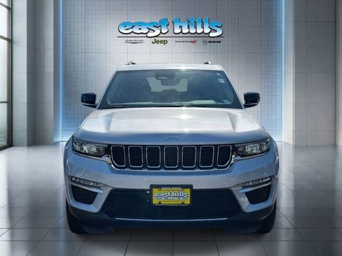 Certified 2023 Jeep Grand Cherokee Limited image 8