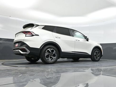 Used 2024 Kia Sportage LX FWD image 32