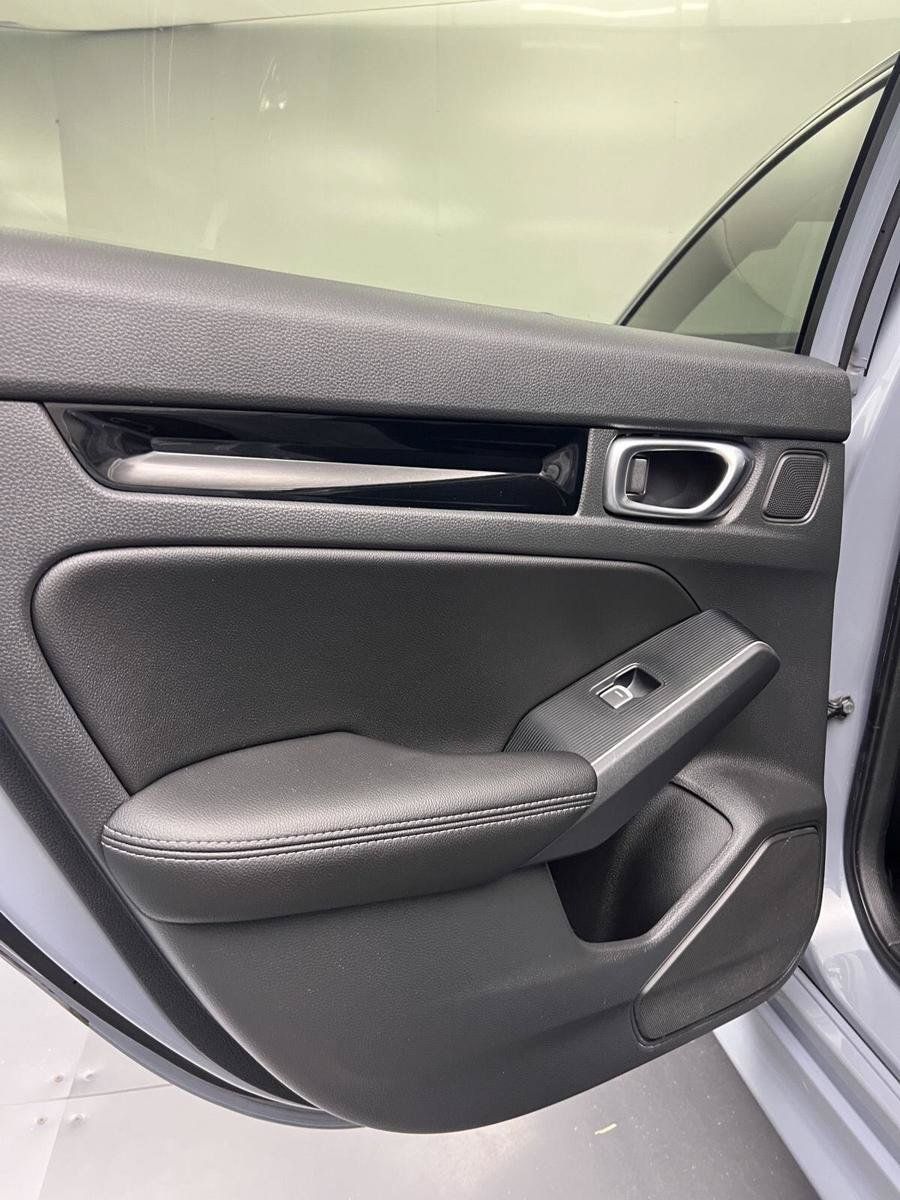 Used 2023 Honda Civic Touring image 21