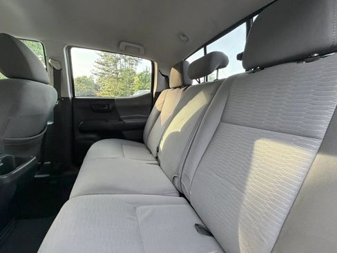 Used 2019 Toyota Tacoma SR w/ SR Convenience Package RWD image 17