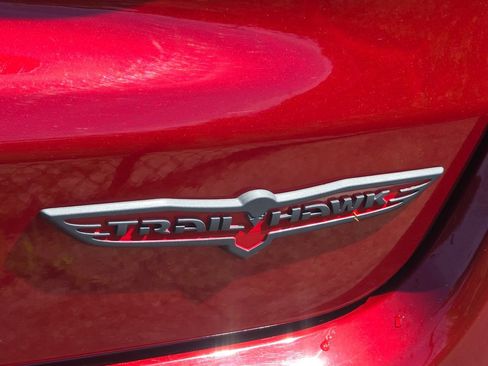 Used 2025 Jeep Compass Trailhawk AWD/4WD image 23