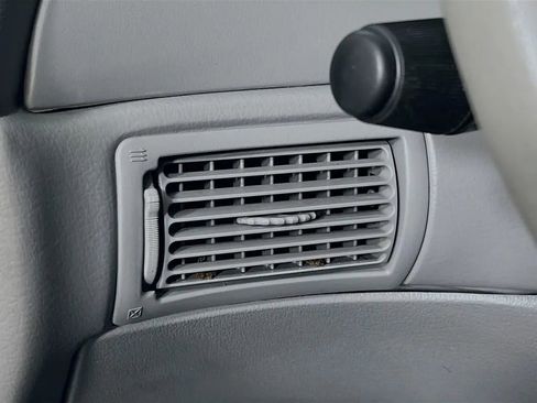 Used 2004 Ford Mustang GT image 11