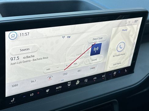 New 2025 Ford Maverick XLT w/ XLT Luxury Package image 17