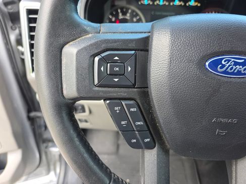 Used 2020 Ford F150 XLT w/ Equipment Group 302A Luxury AWD/4WD image 32