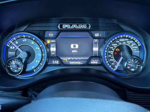 Used 2021 RAM 1500 Limited w/ Body Color Bumper Group image 4