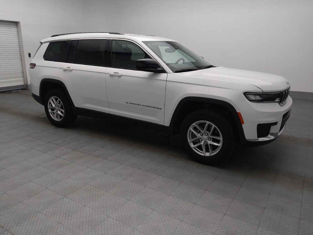 Used 2023 Jeep Grand Cherokee L Laredo RWD image 11