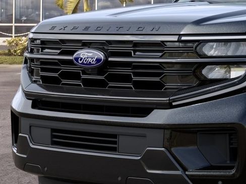 New 2027 Ford Expedition Max Platinum RWD image 42