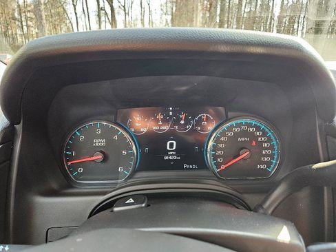 Used 2017 Chevrolet Suburban LT image 41