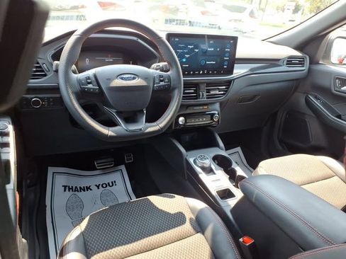 Used 2023 Ford Escape ST-Line w/ Tech Pack #1 FWD image 7