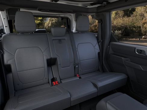 New 2026 Ford Bronco Outer Banks AWD/4WD image 11