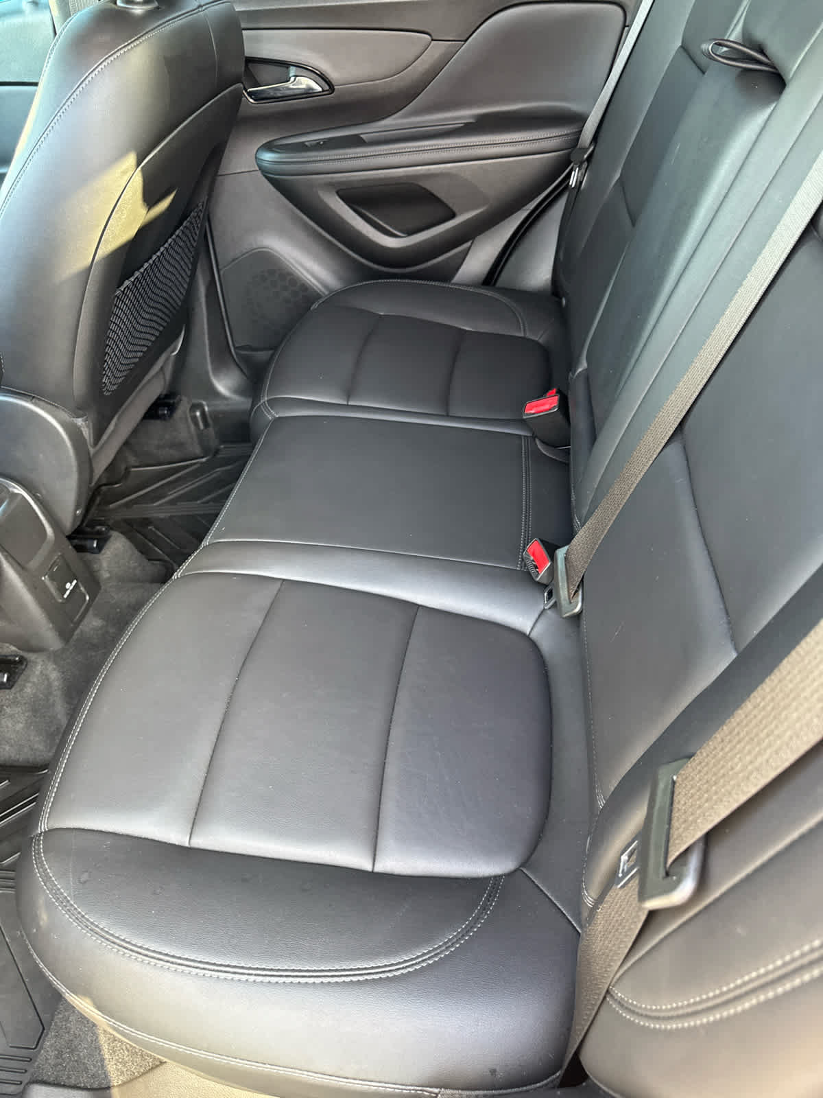 Used 2019 Buick Encore Essence w/ Experience Buick Package AWD/4WD image 11