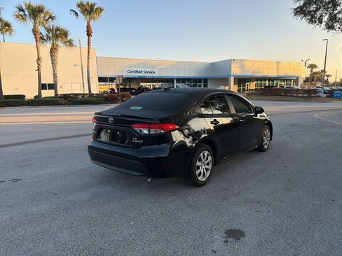 Used 2024 Toyota Corolla LE image 5