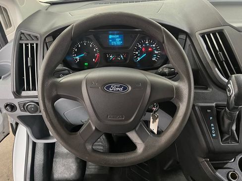 Used 2018 Ford Transit 250 138 RWD image 16