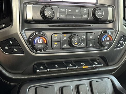 Used 2016 Chevrolet Silverado 1500 LTZ w/ LTZ Plus Package AWD/4WD image 19