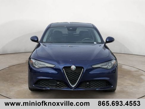 Used 2019 Alfa Romeo Giulia Ti w/ Quick Order Package 22Z Lusso image 8