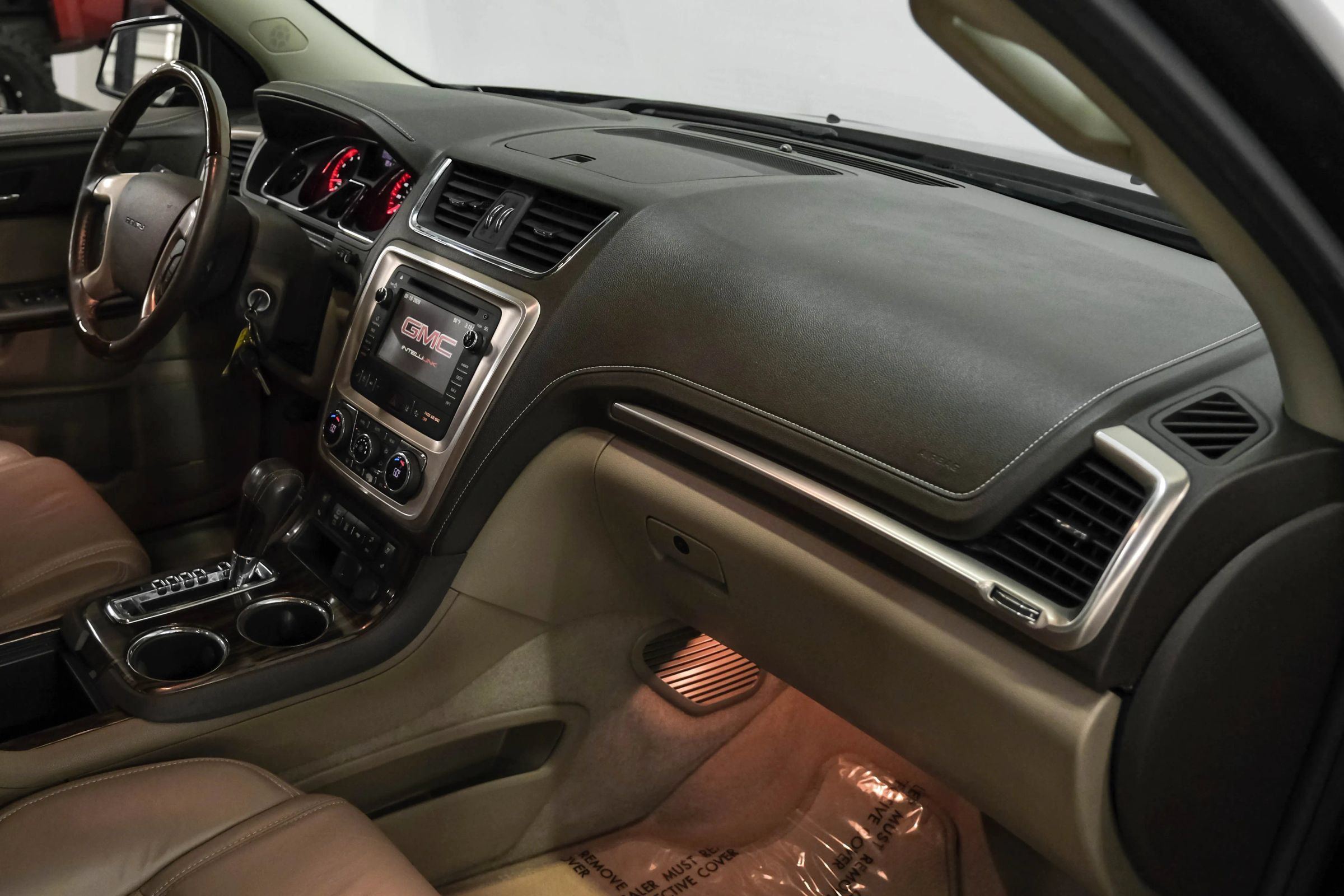 Used 2015 GMC Acadia Denali FWD image 13