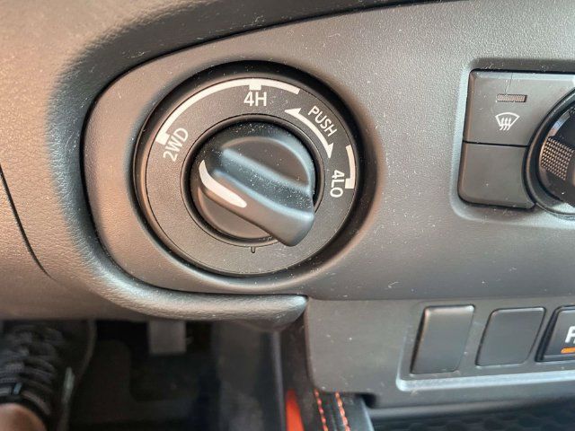 Used 2023 Nissan Frontier PRO-4X w/ Technology Package AWD/4WD image 20
