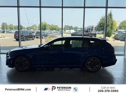 New 2027 BMW M5 Touring AWD/4WD image 2