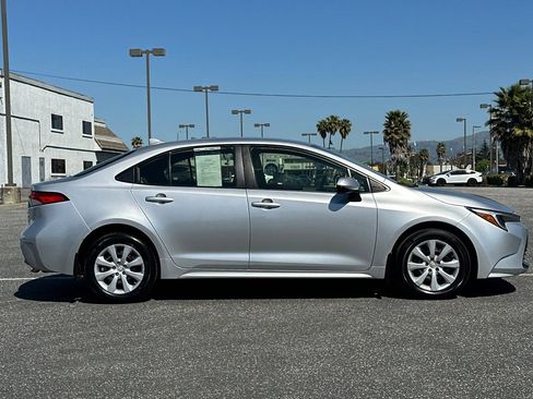Used 2023 Toyota Corolla LE image 3