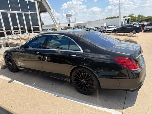 Used 2015 Mercedes-Benz S 550 Sedan w/ Sport Package image 2