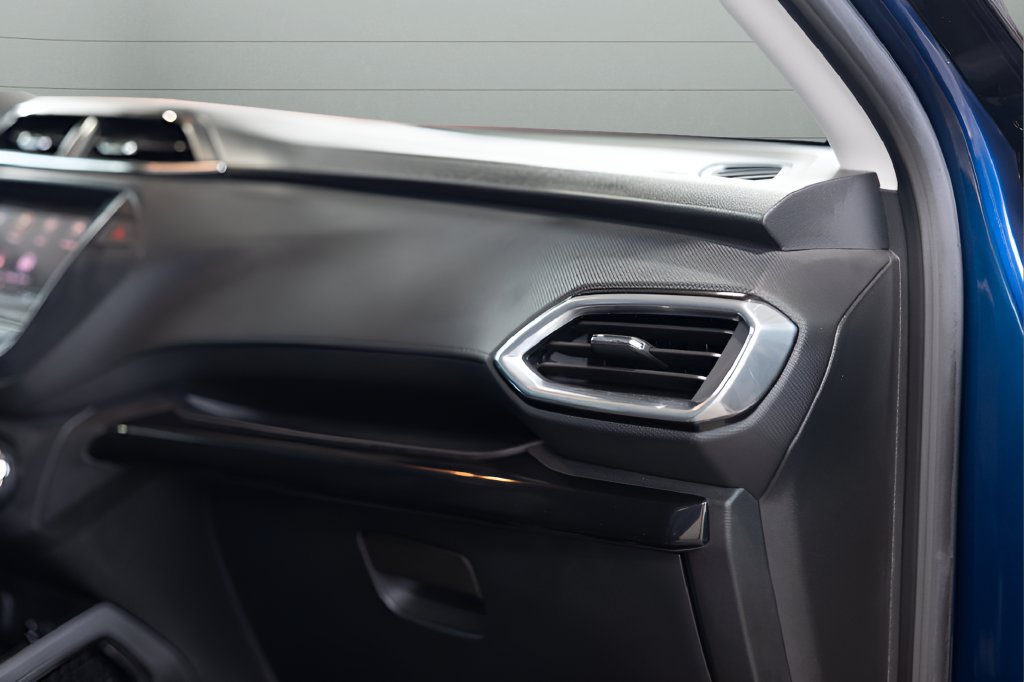 Used 2023 Chevrolet TrailBlazer LT FWD image 71