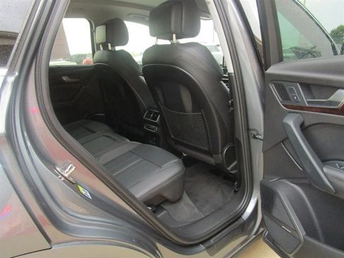 Used 2018 Audi Q5 Prestige image 20