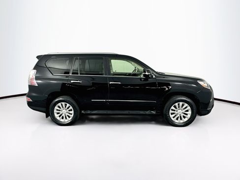 Used 2017 Lexus GX 460 Premium w/ Premium Package AWD/4WD image 10