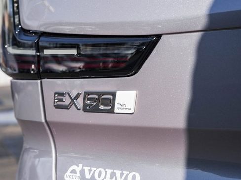 New 2026 Volvo EX90 Ultra image 8